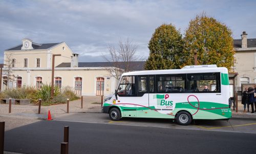 Mini bus urbain